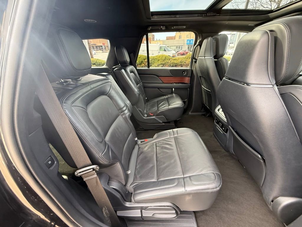 Used 2024 Lincoln Navigator Reserve image 36