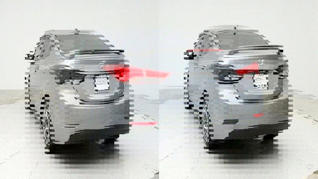 Used 2015 Hyundai Elantra Limited w/ Option Group 05 image 6