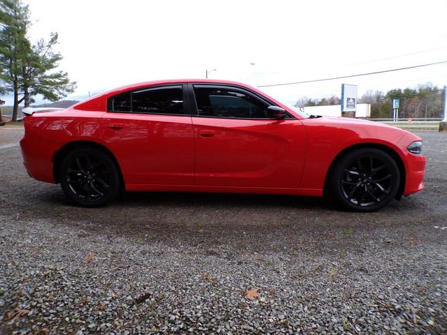 Used 2022 Dodge Charger SXT w/ Driver Convenience Group RWD image 5
