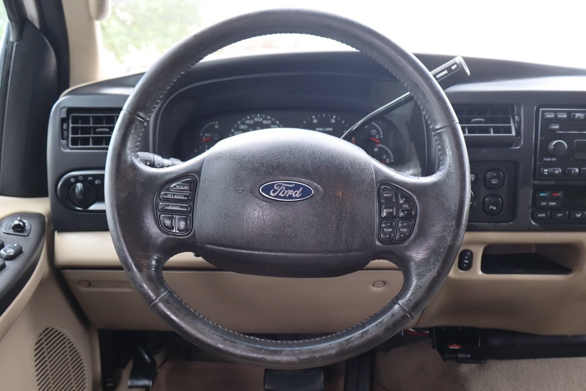 Used 2005 Ford Excursion Eddie Bauer AWD/4WD image 18