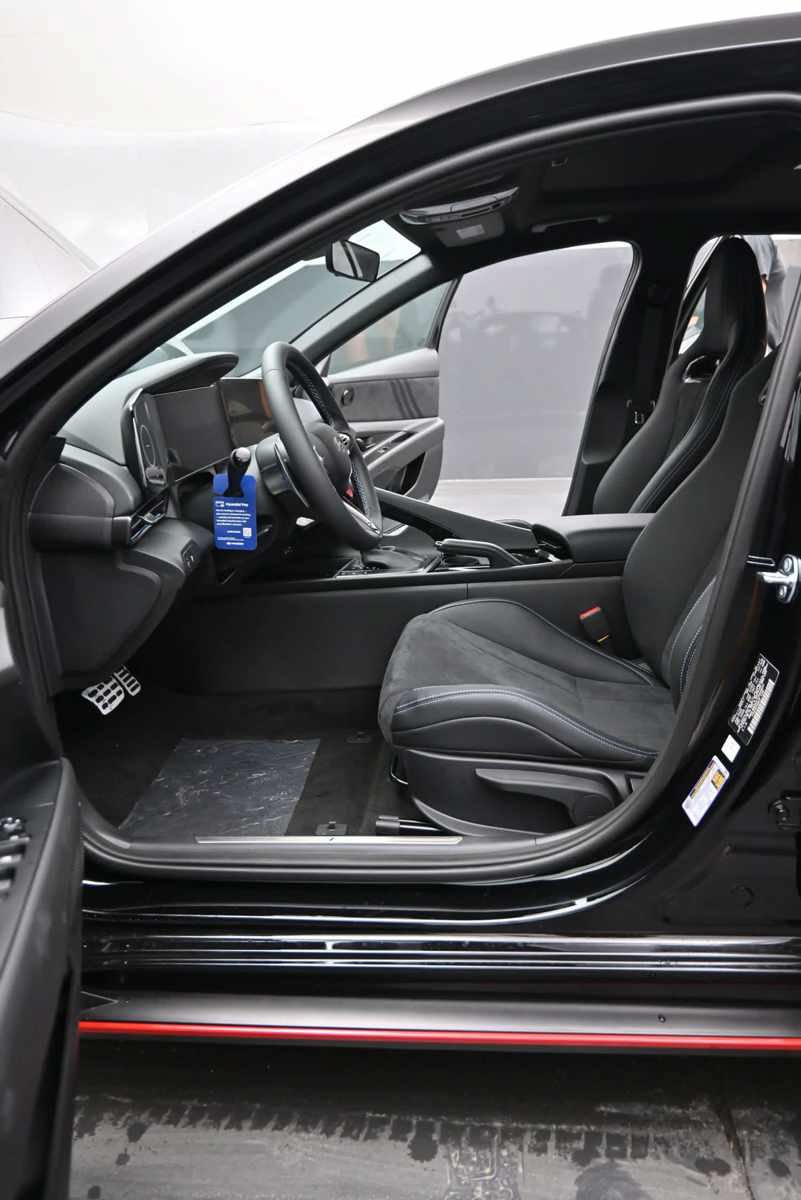 New 2026 Hyundai Elantra N FWD image 14
