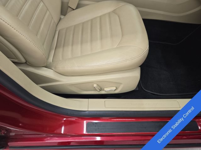 Used 2013 Ford Fusion SE FWD image 11