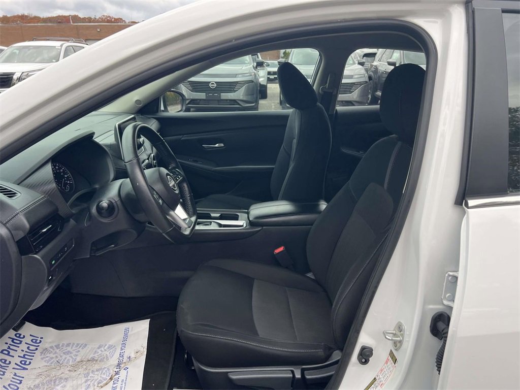 Used 2025 Nissan Sentra SV w/ All-Weather Package image 12
