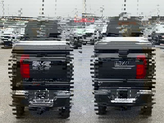 New 2026 GMC Canyon Denali w/ LPO, Denali Black Edition image 4