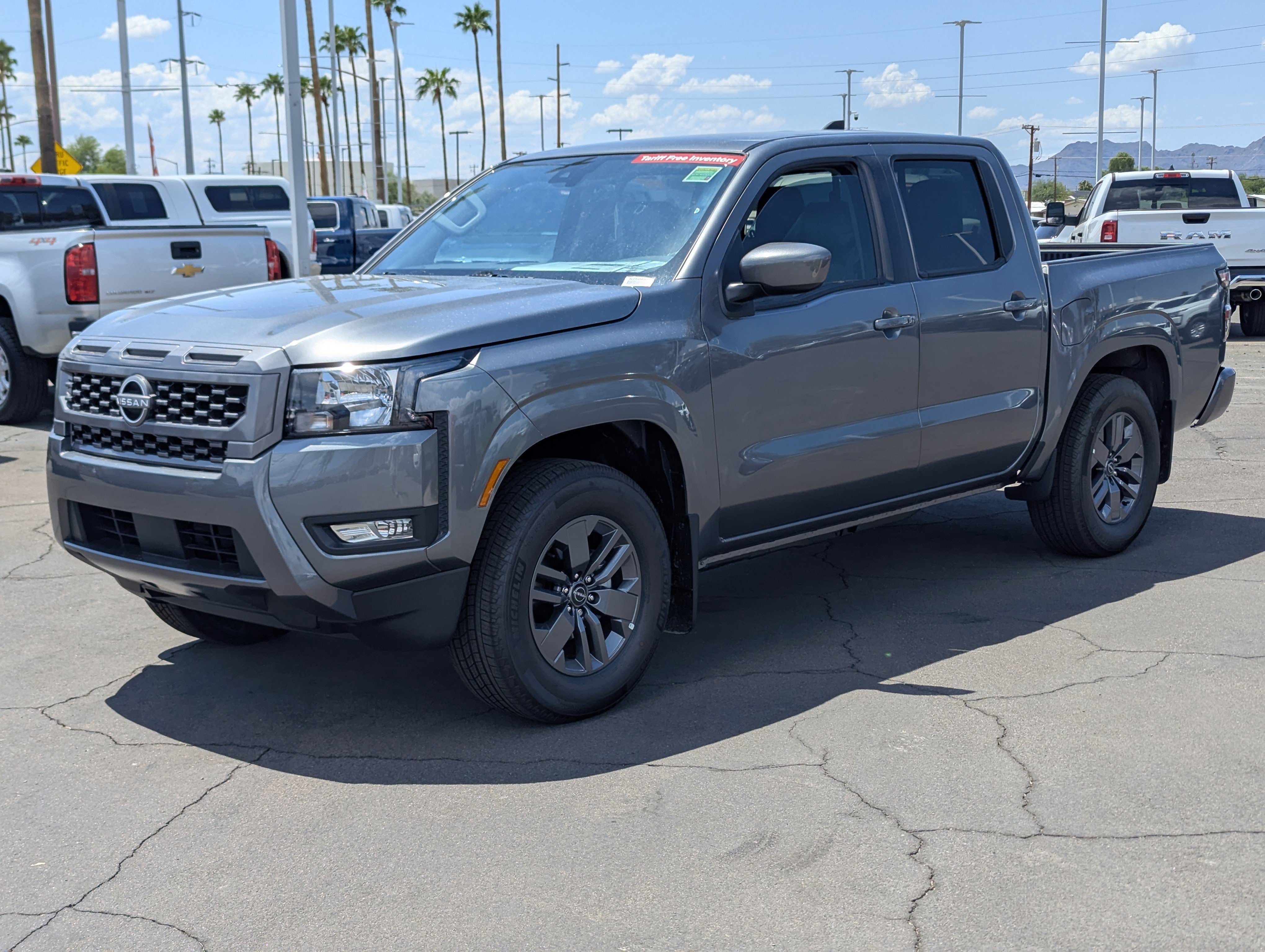 New 2025 Nissan Frontier SV image 5