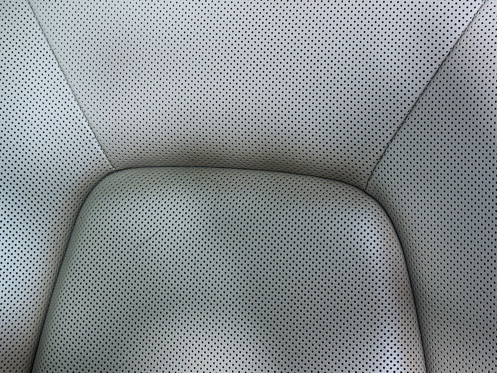 Used 2021 Porsche Cayenne Coupe image 35