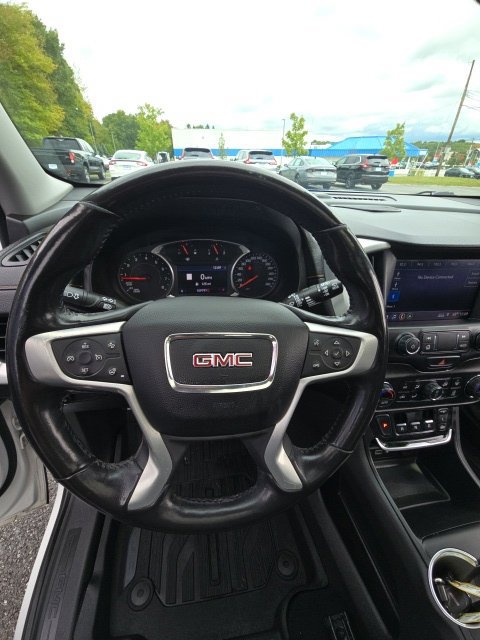 Used 2019 GMC Terrain SLT w/ GMC Pro Grade Package AWD/4WD image 13