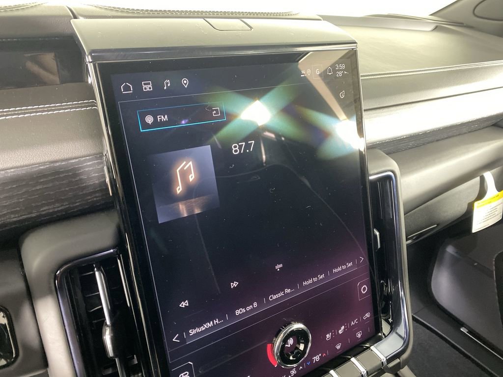 New 2026 GMC Yukon AT4 Ultimate w/ LPO, Floor Liner Package image 13