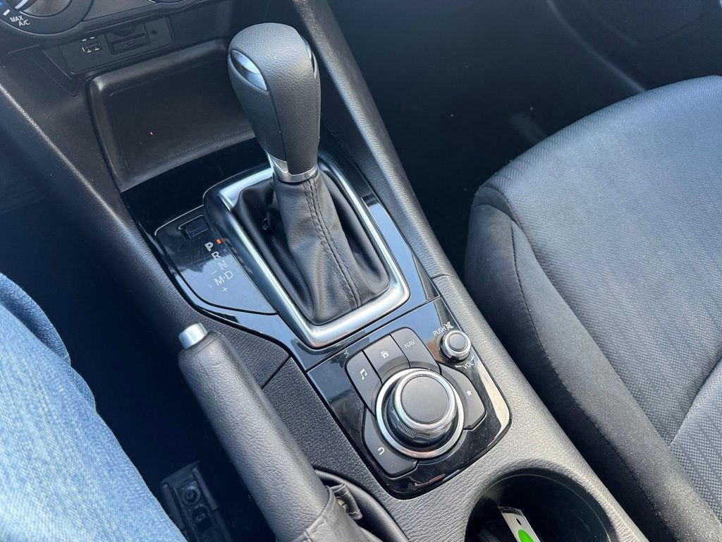 Used 2016 MAZDA MAZDA3 i Sport image 21