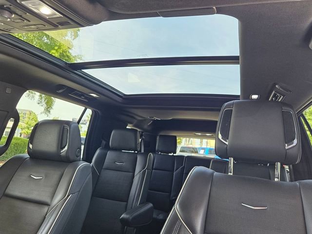 Certified 2024 Cadillac Escalade Sport w/ LPO, ONYX Package AWD/4WD image 24