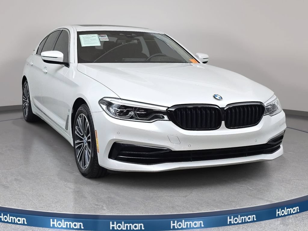 Used 2019 BMW 530e xDrive w/ Convenience Package AWD/4WD image 3