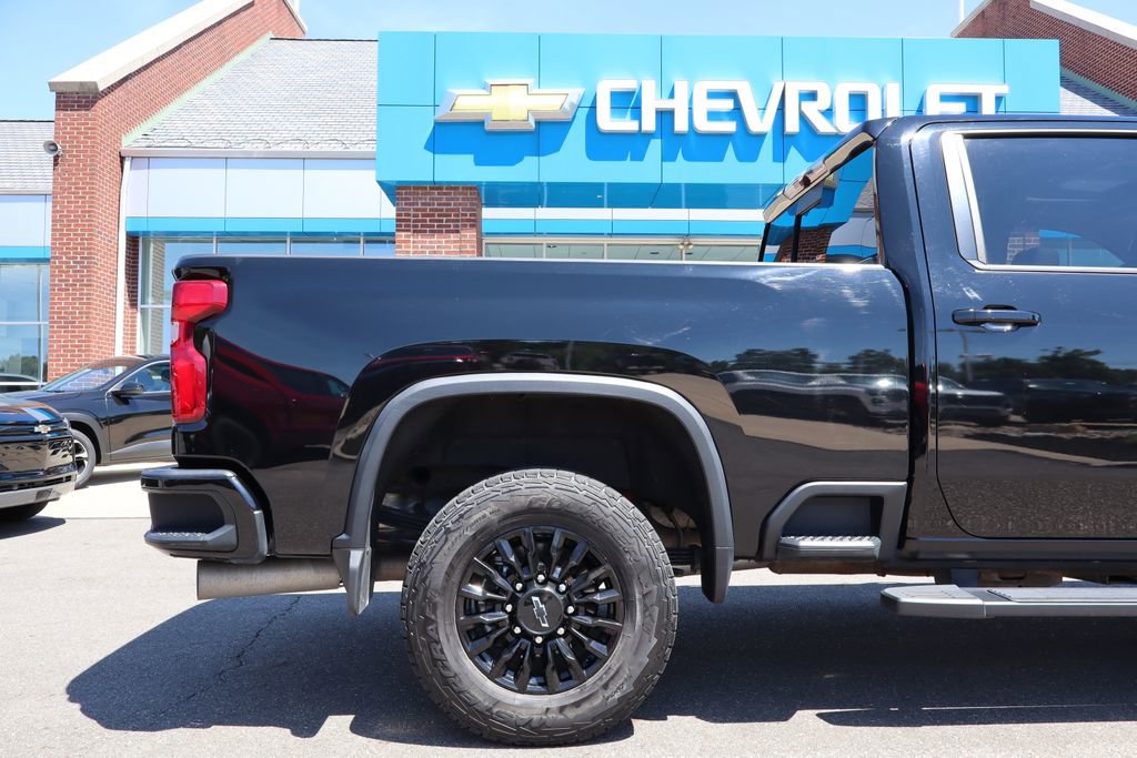 Used 2021 Chevrolet Silverado 2500 LTZ w/ LTZ Plus Package image 44