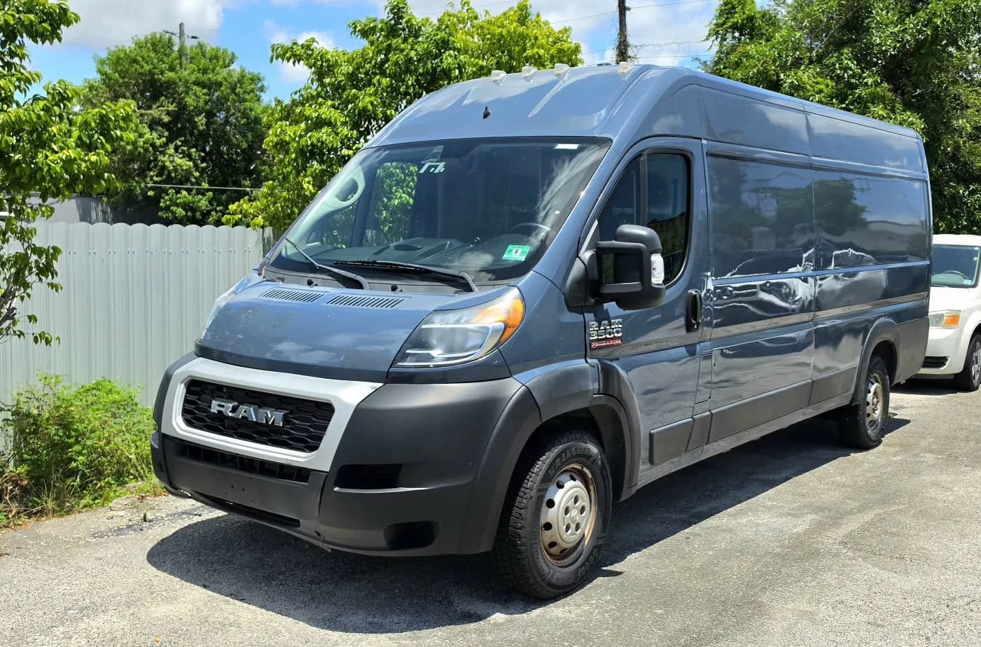 Used 2019 RAM ProMaster 3500 FWD image 1
