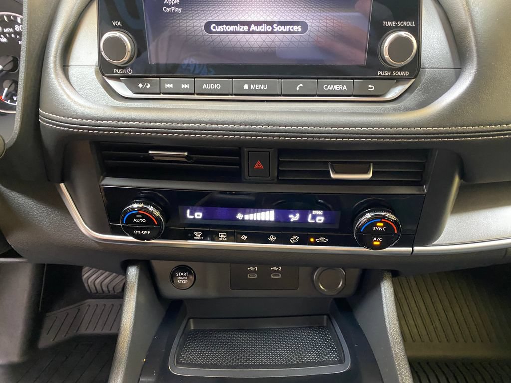 Used 2026 Nissan Rogue SV FWD image 40
