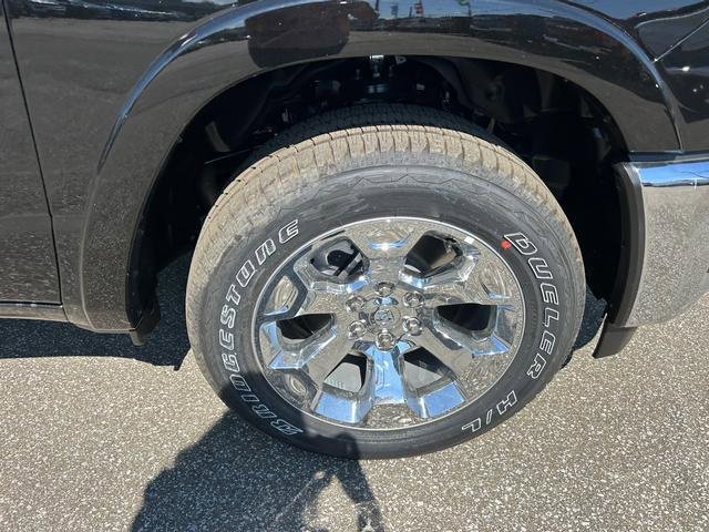 New 2026 RAM 1500 4x4 Crew Cab image 33