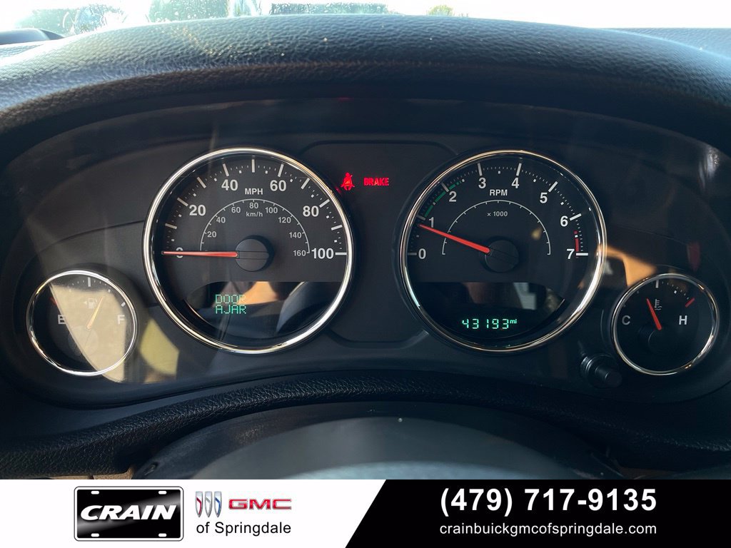 Used 2018 Jeep Wrangler Unlimited Rubicon w/ Cold Weather Group AWD/4WD image 15