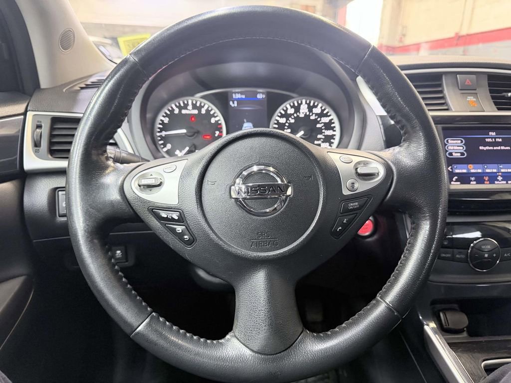 Used 2019 Nissan Sentra SR w/ Premium Package (SR) FWD image 19