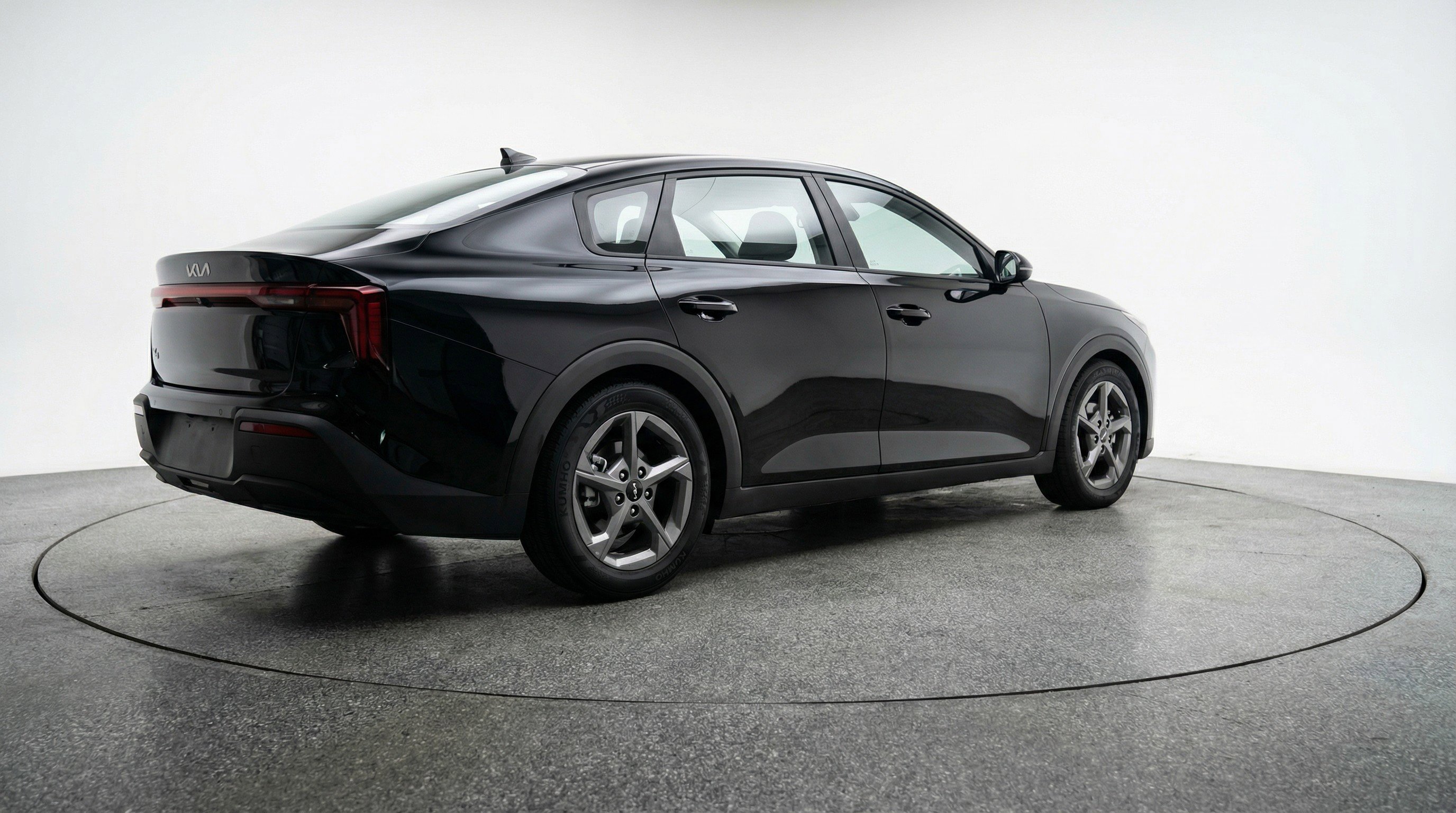 Used 2025 Kia K4 FWD image 9