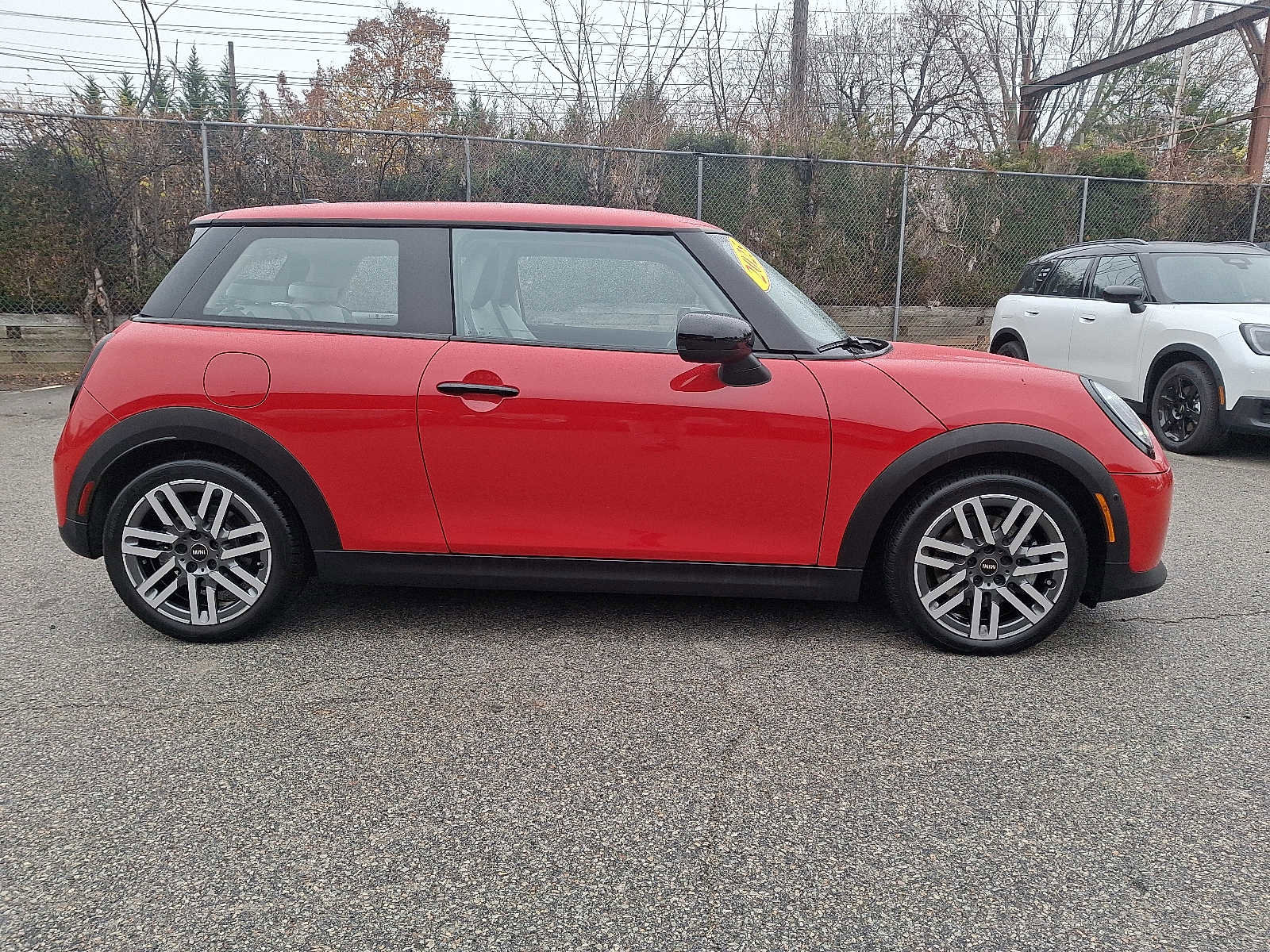 Used 2025 MINI Cooper 2-Door Hardtop image 7