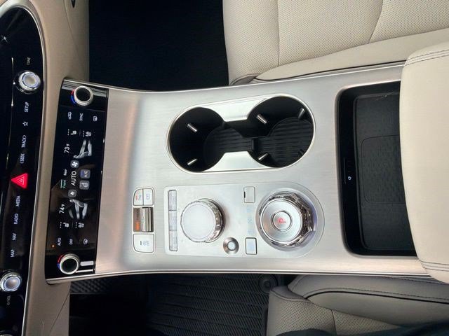Used 2026 Genesis GV70 2.5T Advanced AWD/4WD image 18