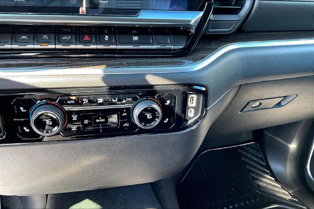 Used 2026 Chevrolet Silverado 1500 LT AWD/4WD image 33