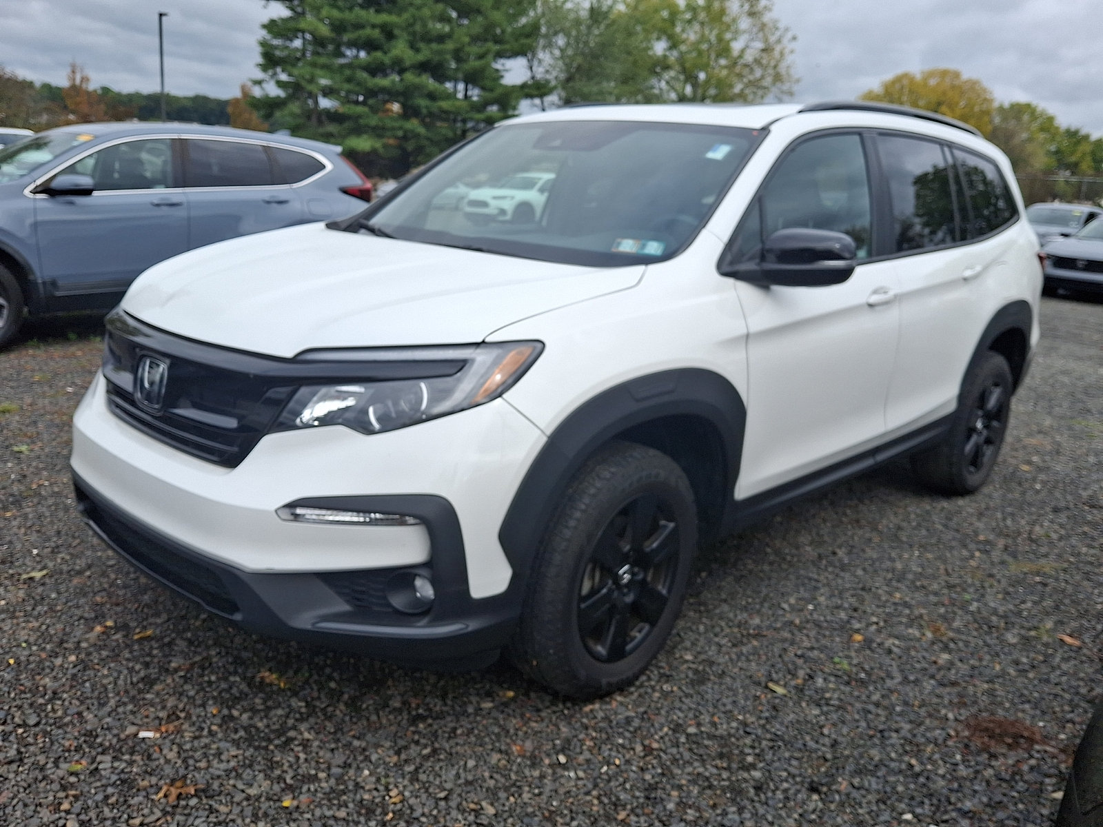 Used 2022 Honda Pilot TrailSport image 3