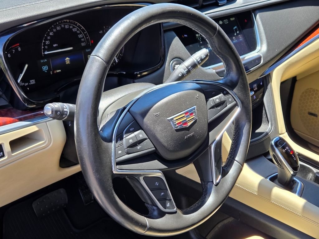 Used 2019 Cadillac XT5 Luxury FWD image 24