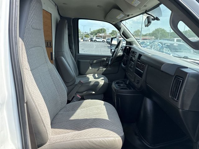 Used 2019 GMC Savana 3500 w/ Power Convenience Package RWD image 21