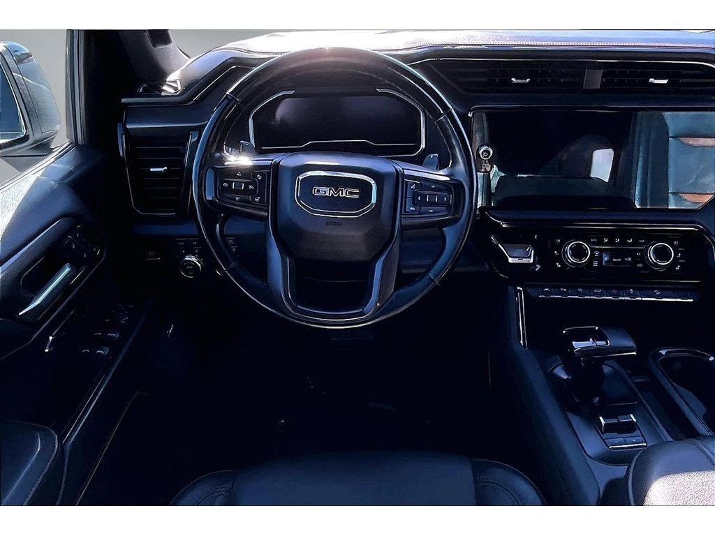 Used 2023 GMC Sierra 1500 AT4 w/ Technology Package image 9