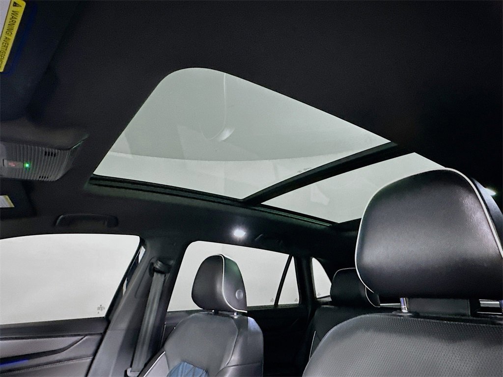 Used 2024 Volkswagen Atlas Cross Sport SEL Premium R-Line image 12