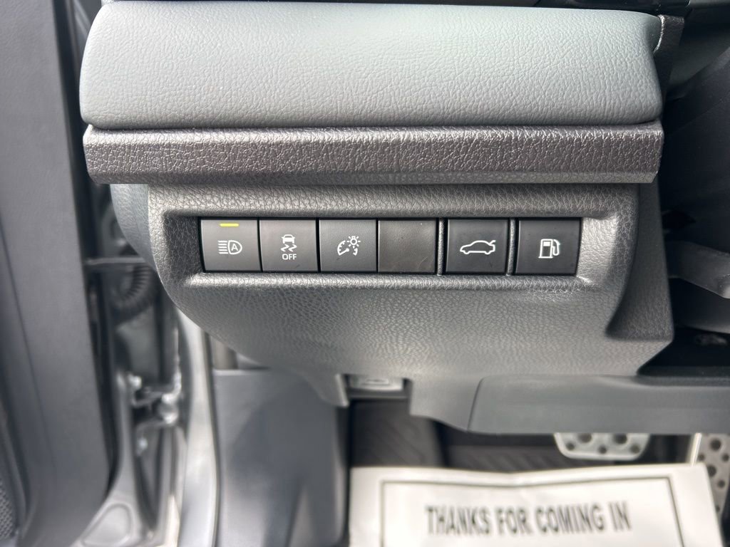 Used 2025 Toyota Camry XSE image 7