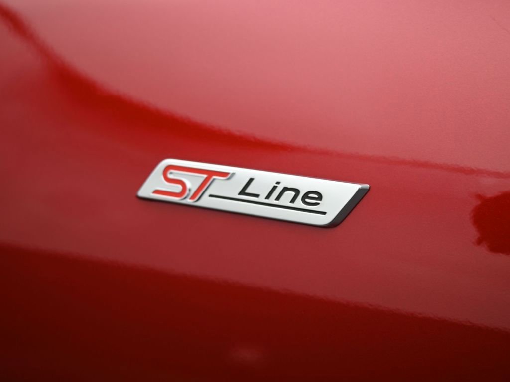 New 2026 Ford Escape ST-Line w/ Cold Weather Package image 15