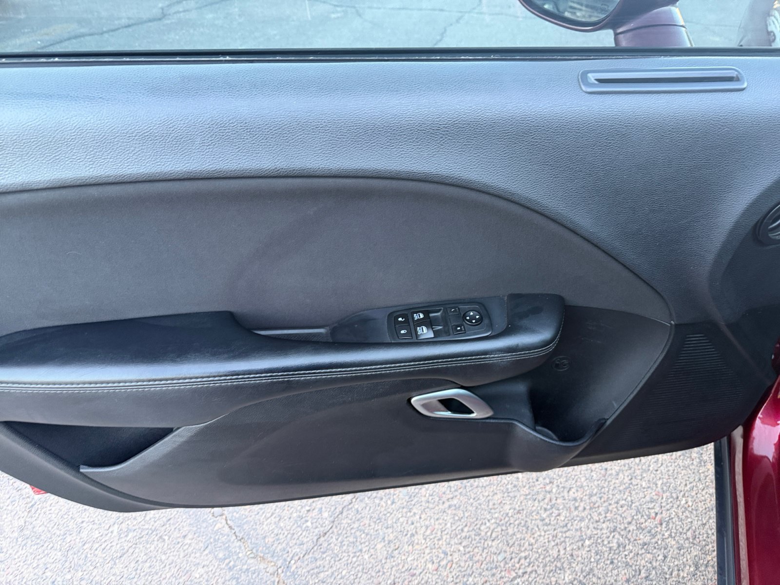 Used 2017 Dodge Challenger SXT RWD image 13