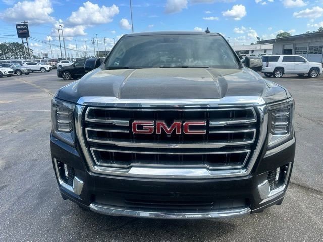 Used 2023 GMC Yukon SLT w/ SLT Luxury Package image 3