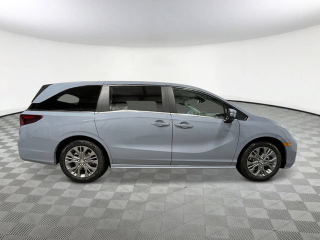 New 2026 Honda Odyssey Touring image 7