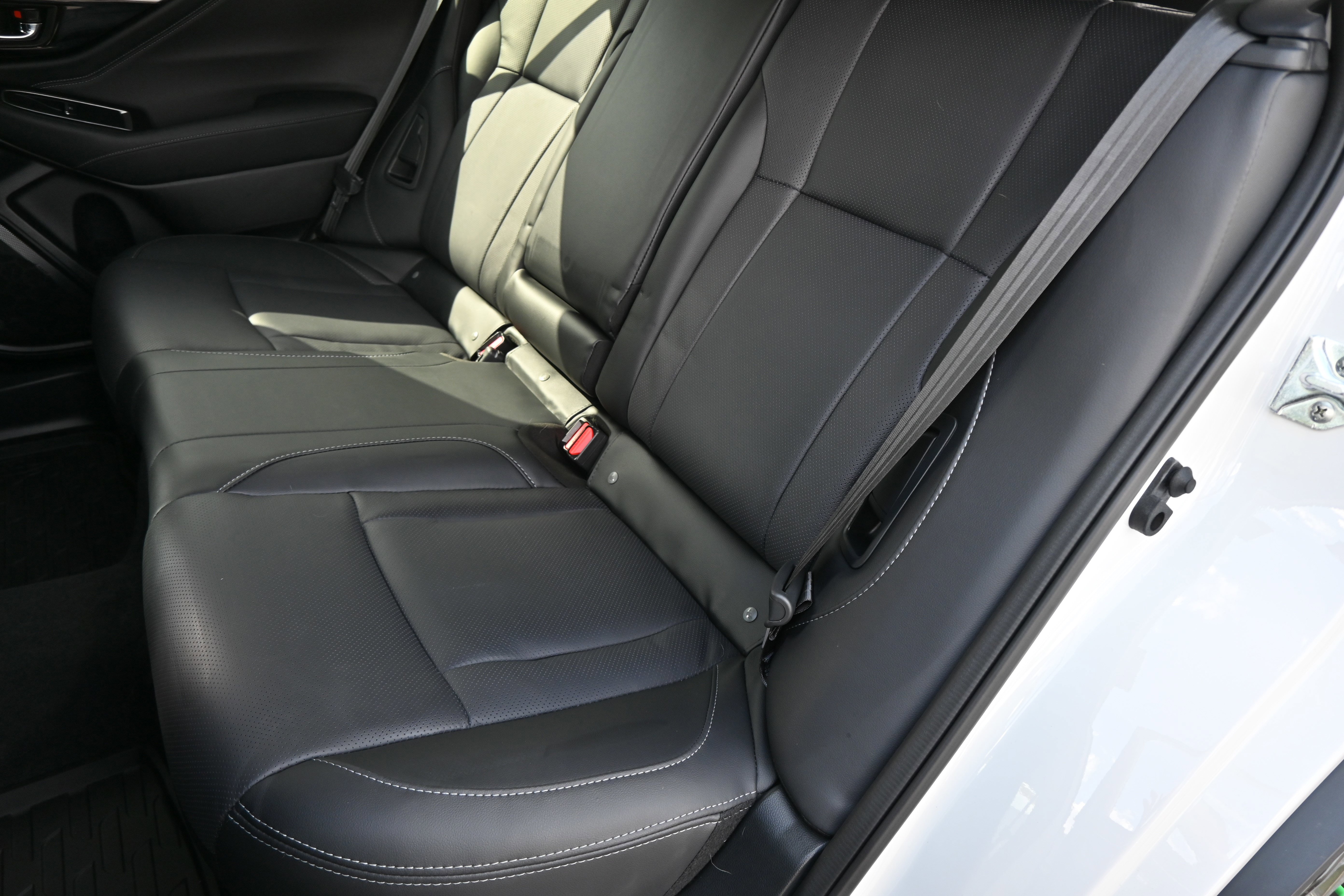 Certified 2025 Subaru Outback Limited XT image 28