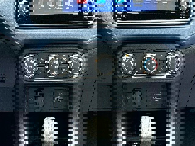 New 2025 Nissan Versa SV w/ Trunk Package image 22