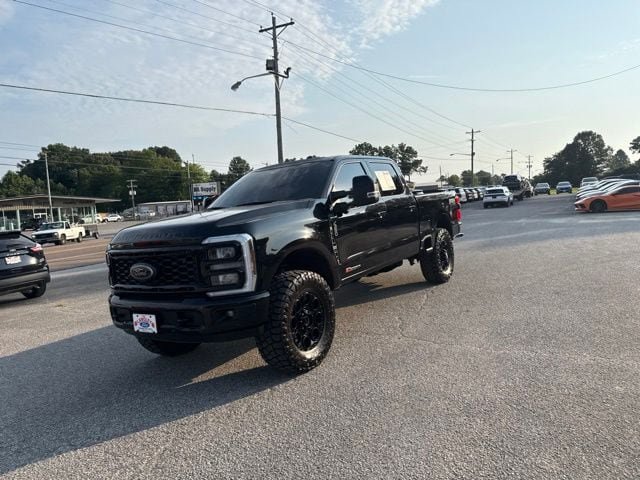 Used 2025 Ford F350 Lariat w/ Lariat Ultimate Package AWD/4WD image 6