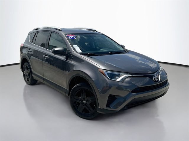Used 2016 Toyota RAV4 LE FWD image 2