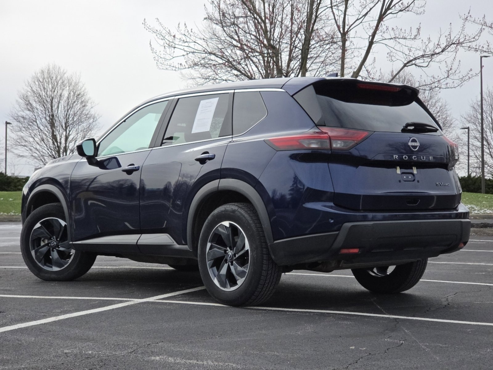 Used 2024 Nissan Rogue SV image 15