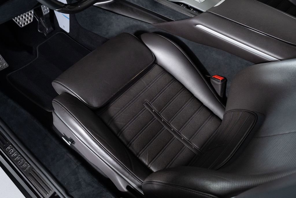 Used 2023 Ferrari Purosangue AWD/4WD image 39