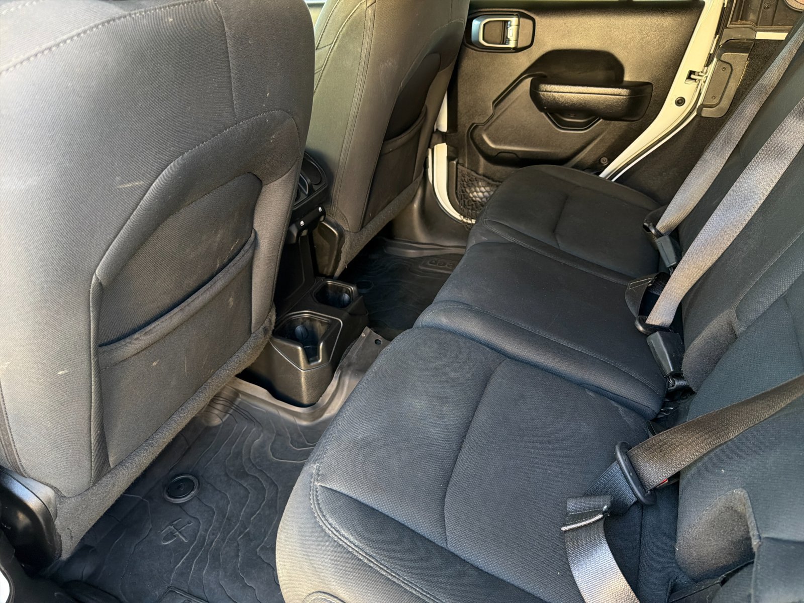Used 2022 Jeep Wrangler Unlimited Sport AWD/4WD image 12
