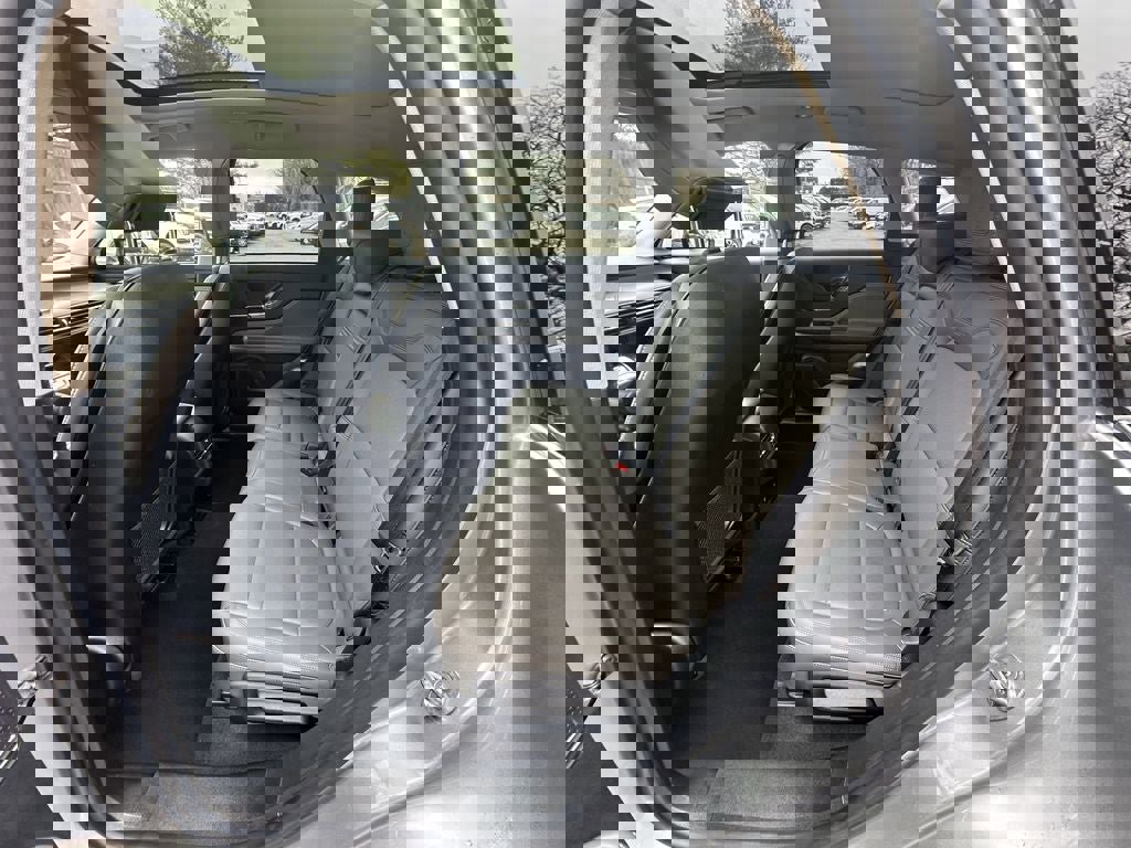 Used 2023 Lincoln Corsair AWD w/ Equipment Group 101A image 10