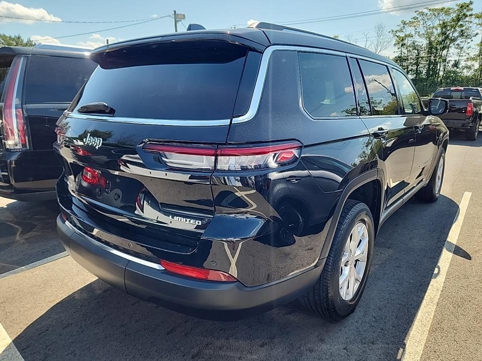 Used 2022 Jeep Grand Cherokee L Limited image 3