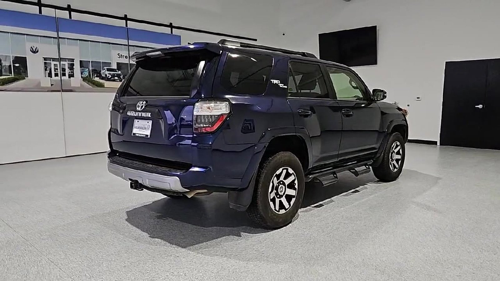 Used 2021 Toyota 4Runner TRD Off-Road Premium AWD/4WD image 8