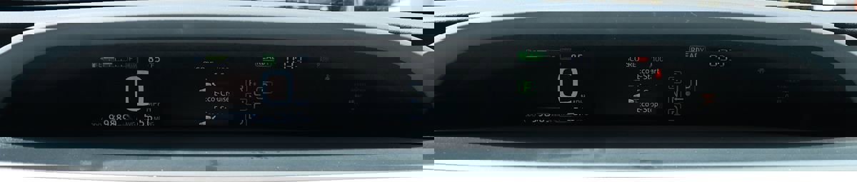 Used 2016 Toyota Prius Three Touring FWD image 42