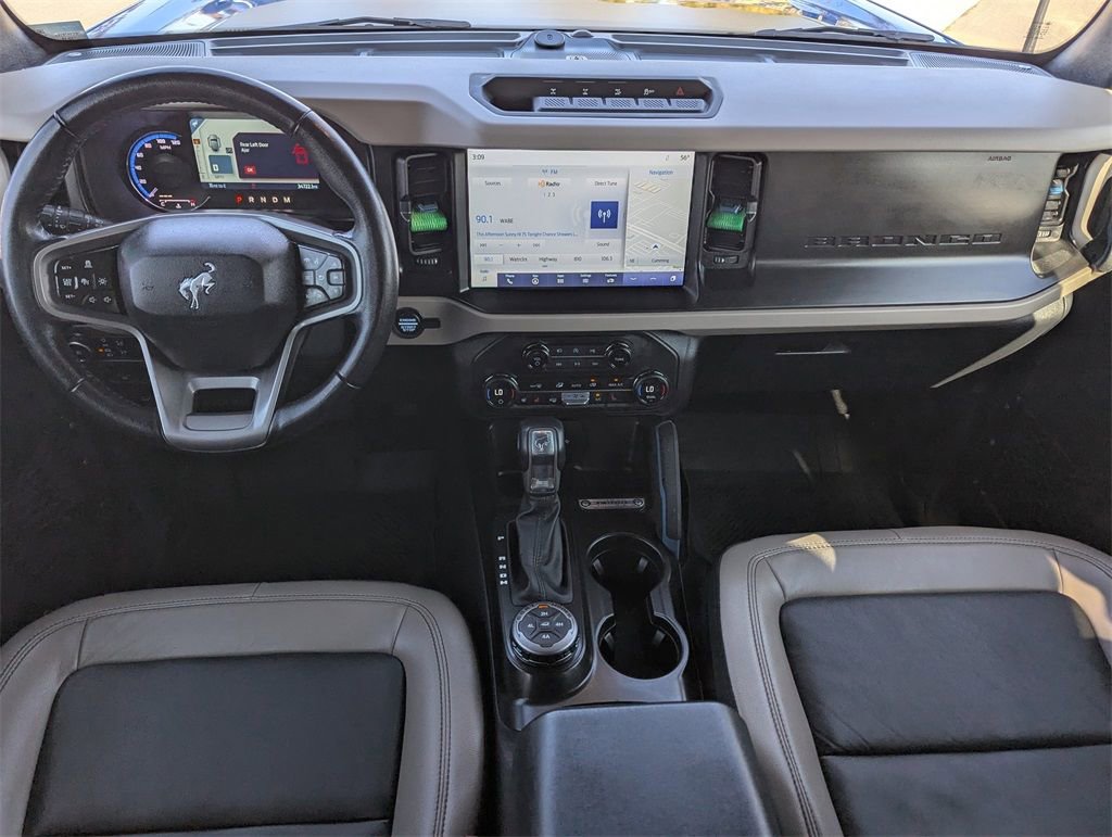 Used 2023 Ford Bronco Wildtrak image 13