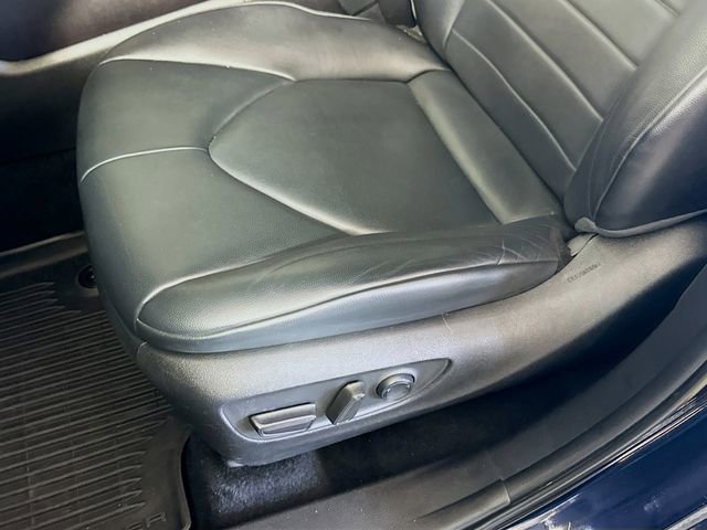 Used 2022 Toyota Highlander XLE AWD/4WD image 21