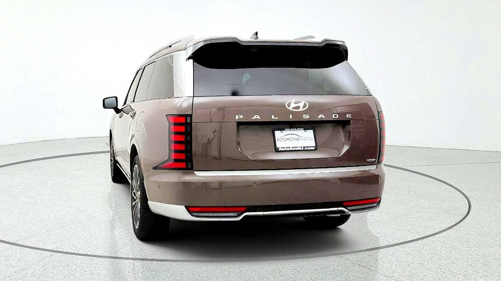 Used 2026 Hyundai Palisade Calligraphy FWD image 6