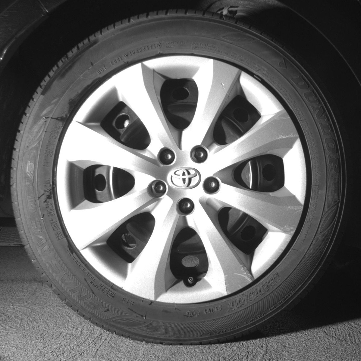 Used 2025 Toyota Corolla LE FWD image 15